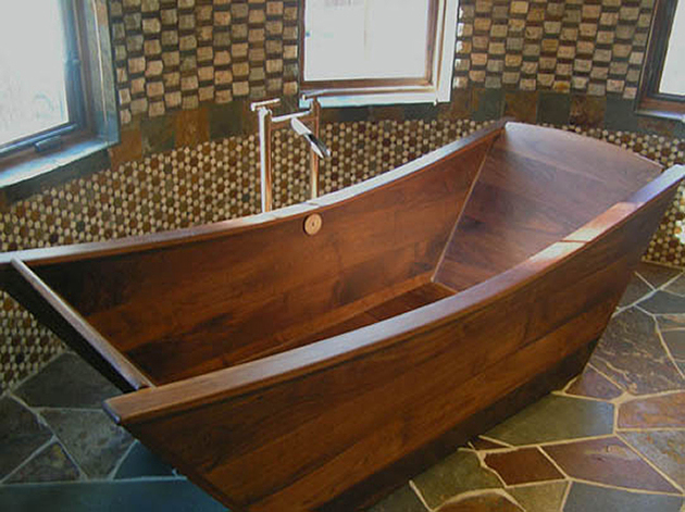 custom-tub-walnut-bath-in-wood-of-maine-1-thumb-630xauto-55879